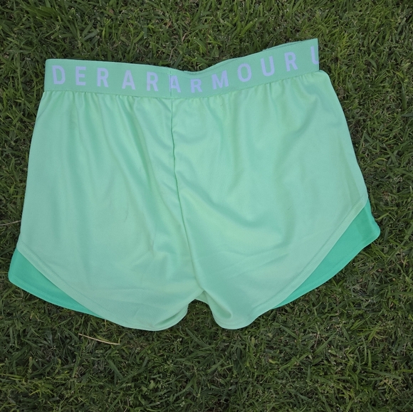 NWOT Under Armour Women's Lime Green Athletic Shorts Size S - Picture 3 of 5